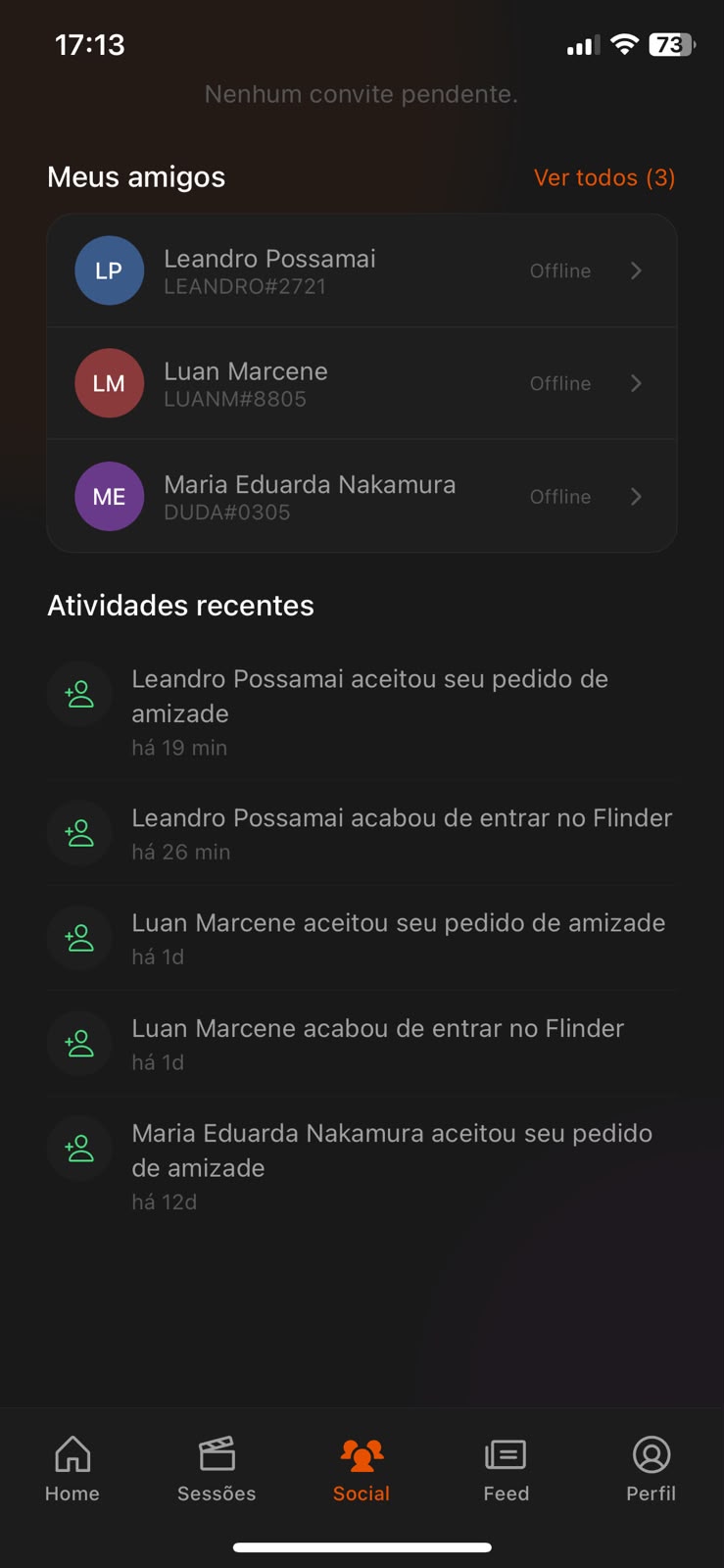 Tela de social do app mostrando amigos e atividades recentes